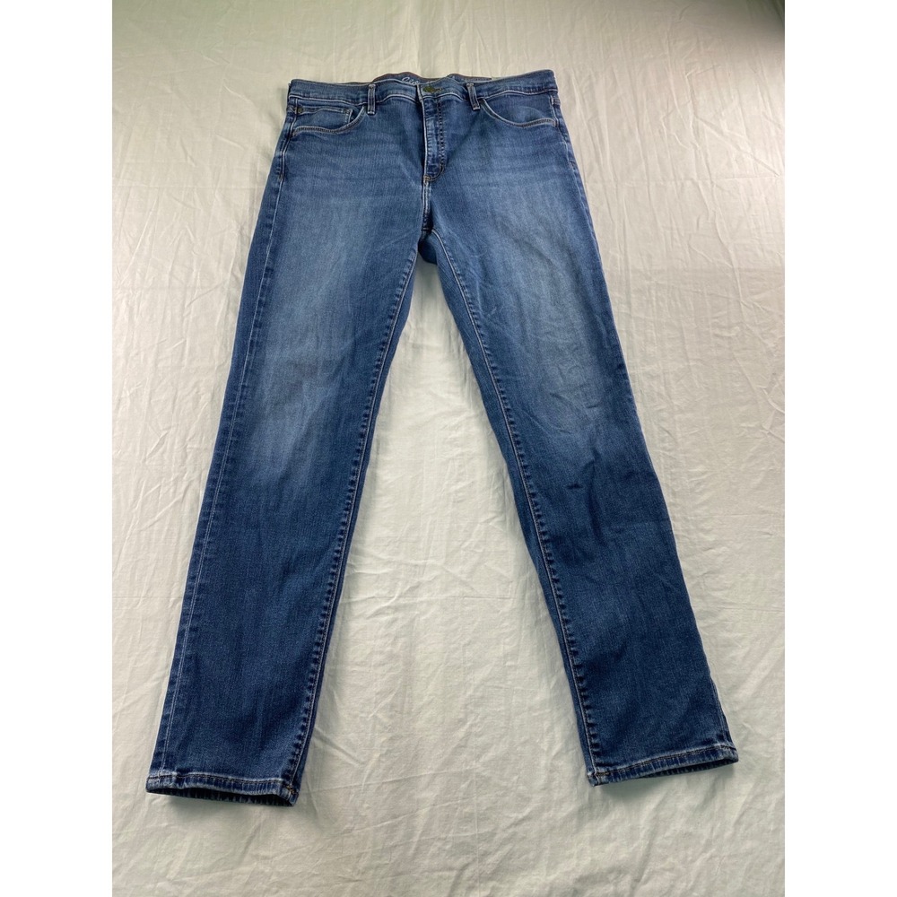 Eddie‎ Bauer Womens 16 Slightly Curvy High Rise Slim Straight Jeans Medium Wash